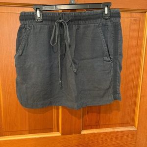 Navy skirt with pockets